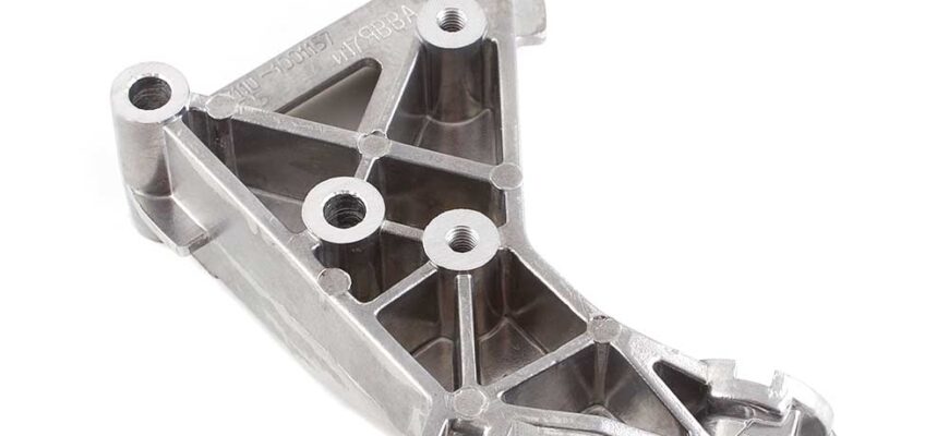 Кронштейны и опоры двигателя: основные функции и виды